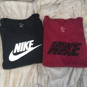Women’s Black and Maroon Nike tees
